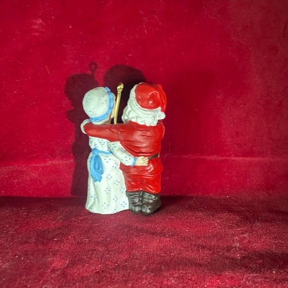 HALLMARK KEEPSAKE ORNAMENT 1994 - Picture 5 of 8